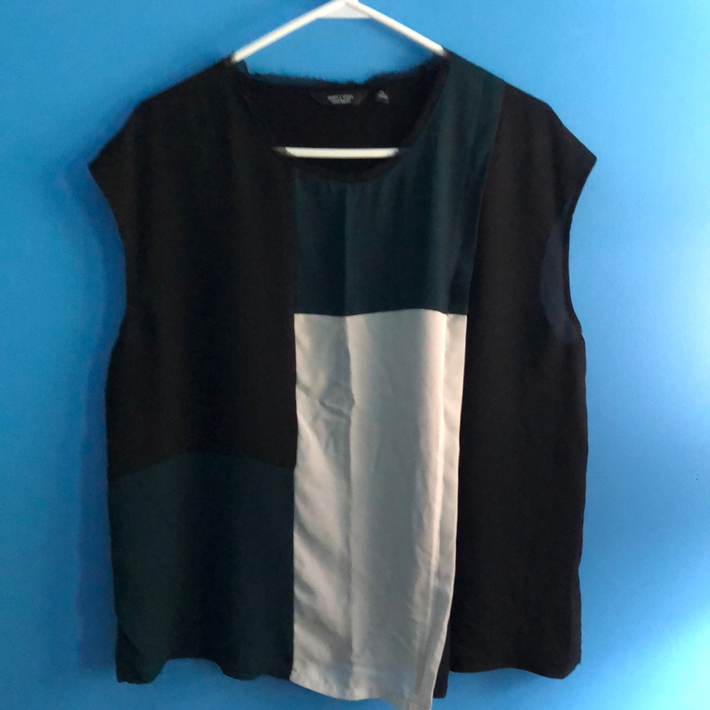 Simply Vera sleeveless top